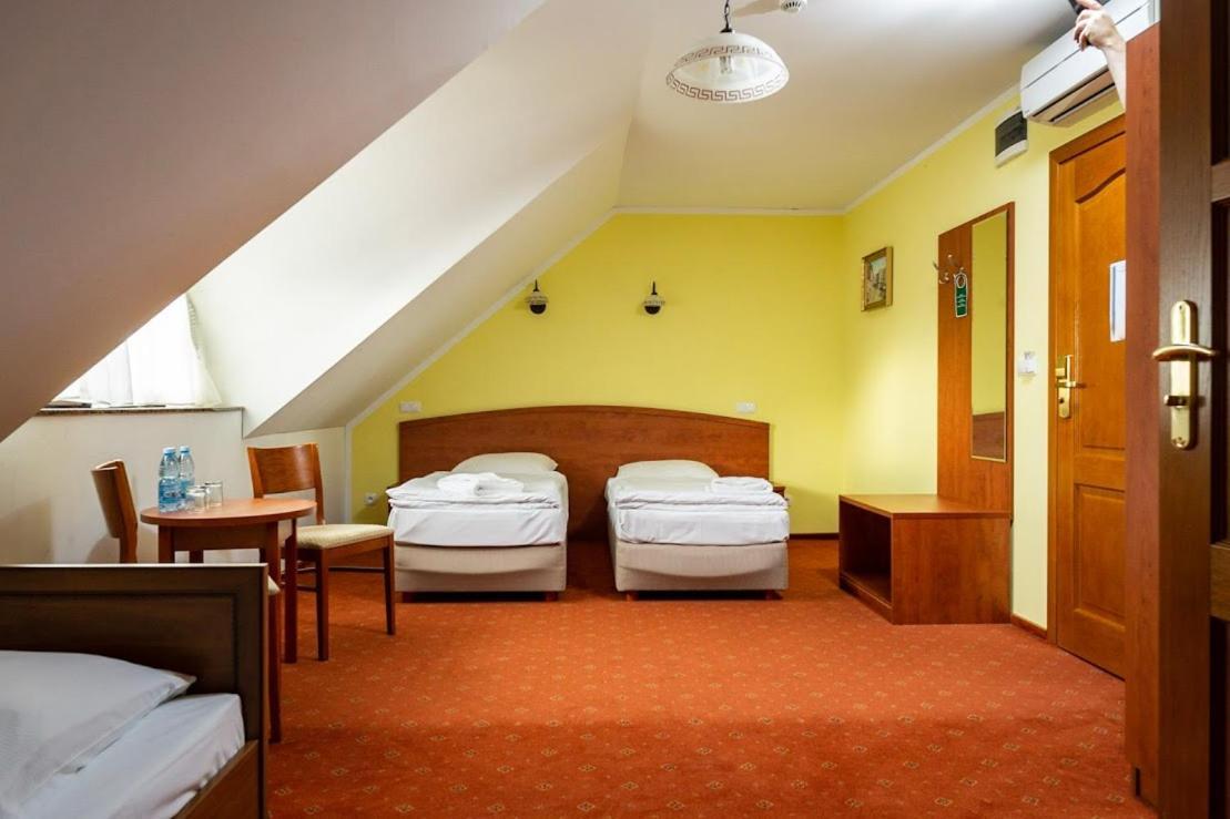 Hotel Bastion คอสต์ชึน นัด โอดรอม ภายนอก รูปภาพ