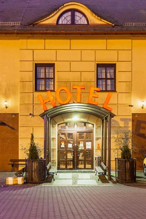 Hotel Bastion คอสต์ชึน นัด โอดรอม ภายนอก รูปภาพ