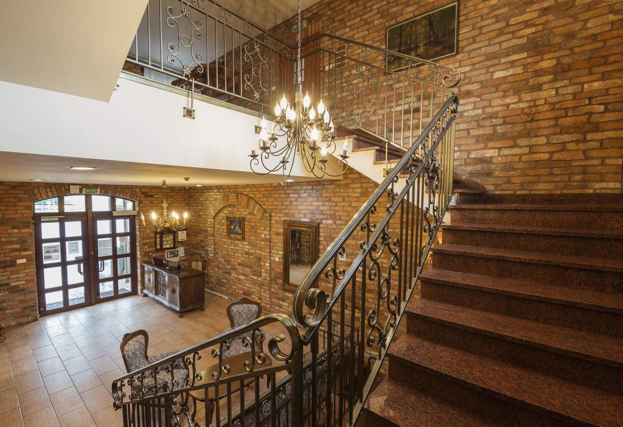 Hotel Bastion คอสต์ชึน นัด โอดรอม ภายนอก รูปภาพ