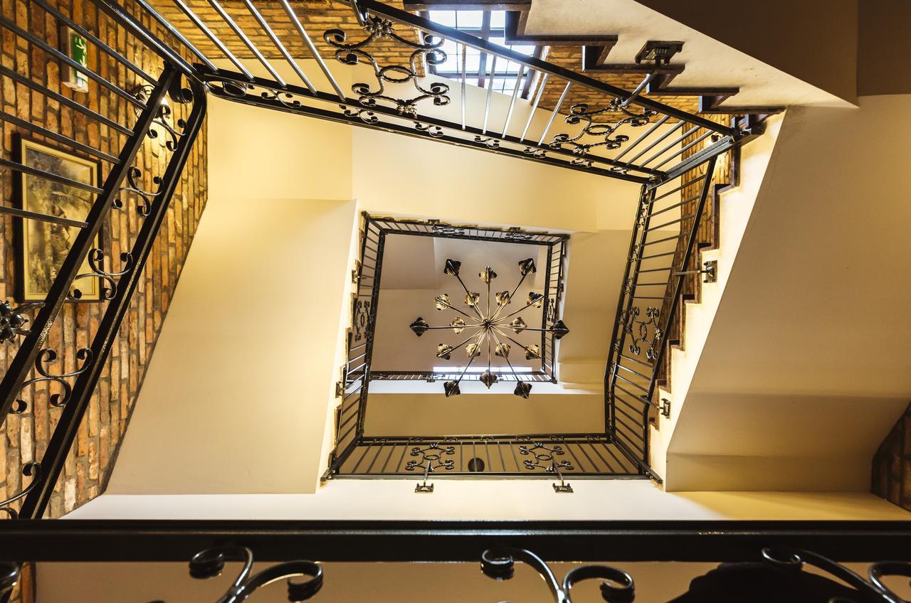 Hotel Bastion คอสต์ชึน นัด โอดรอม ภายนอก รูปภาพ